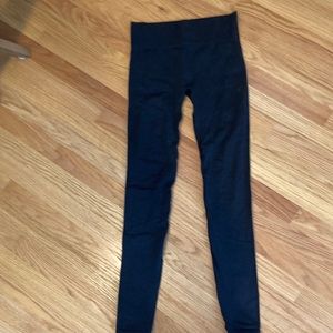 Girls Ivivva leggings size 14 Black